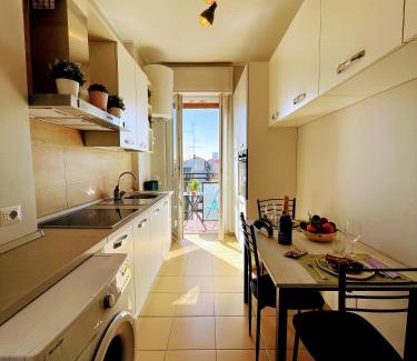Montalbino Apartment | Milano City View - Stylish Apartment with Restaurant Access