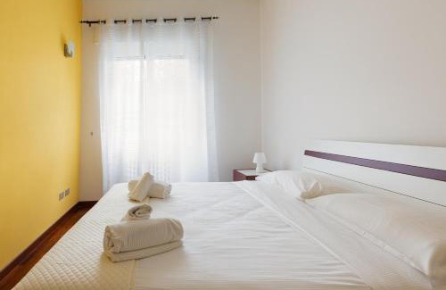 Milan Apartment | Milano Gambara Balcony Apartment