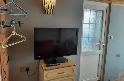 Mildenhall House | Discover Mildenhall Suffolk: Rated 9/10 with Hot Tub Access