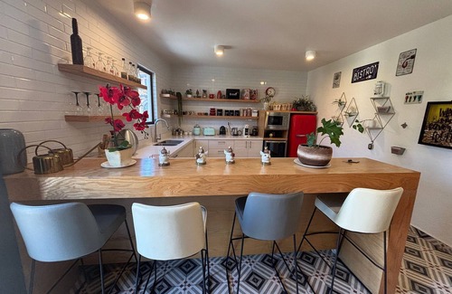 Santeagueda Apartment | Miles Davis! Charming Space in Val’Quirico