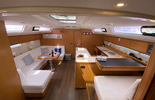Selvacava Boat Rental | Experience Miles - Unique Boat & Breakfast Adventure
