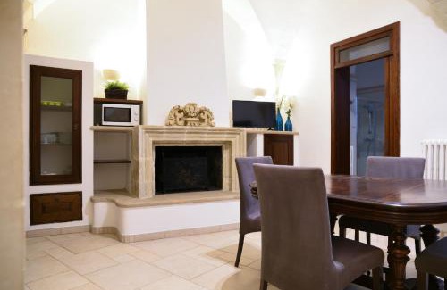 Lecce Historic Center House | Discover Milestone Inn Lecce: 4-Star Family-Friendly Stay