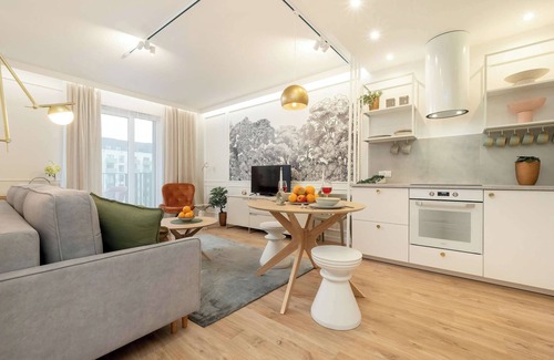 Lodz Apartment | Milionowa 8 | Bright Studio | Remote Work