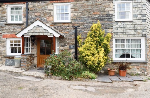St. Neot Cottage | Cozy Mill Cottage with Open Fire in Scenic St Neot
