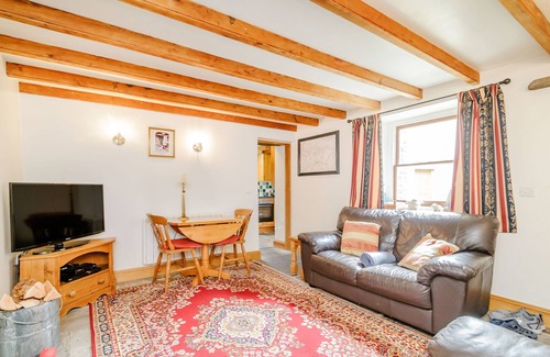 Gayle Cottage | Charming Mill Cottage: Cozy Retreat with Open Fire & Breakfast