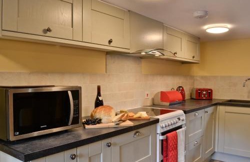 Peterchurch House | Mill Cottage: Family-Friendly Retreat with 4-Star Comfort