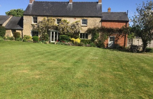 Newport Pagnell Bed & Breakfast | Family-Friendly Mill Farm: 4-Star Rated & Guest Approved