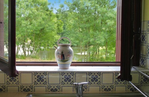 Landeleau House | Cozy Holiday Home in Landéleau with Pet-Friendly Amenities