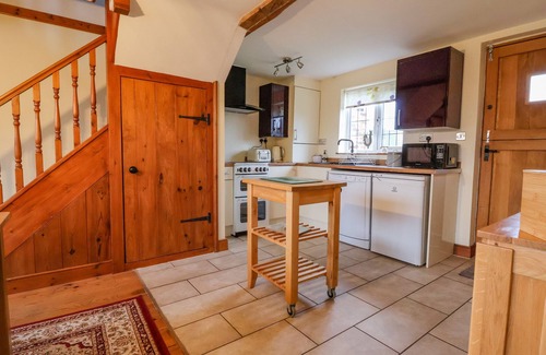 Tarvin Cottage | Family-Friendly Mill Lane Cottage with Garden in Tarvin