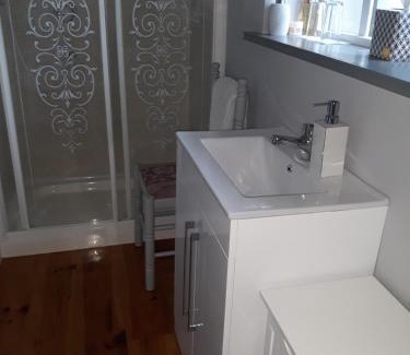 Buncrana House | Top-Rated Mill Lane with Wheelchair Access for Your Stay