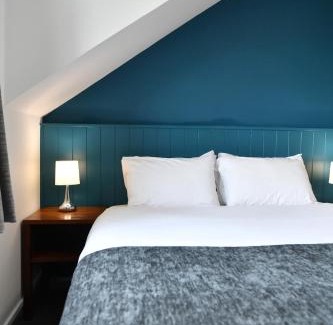 Broughton Astley Hotel | Comfortable Stay at Mill On The Soar with Pool & Dining