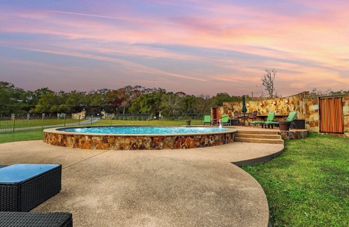 Wimberley House | Mill Race Lodge I Waterfront, Pool, Wimberley