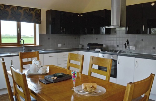 Skegness House | Perfect 3 Bedroom Getaway Near Chapel St Leonards
