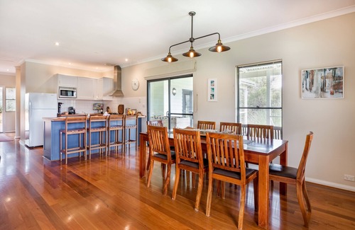 Yallingup House | Scenic Millbrook Cottage Yallingup with Oceanfront Views