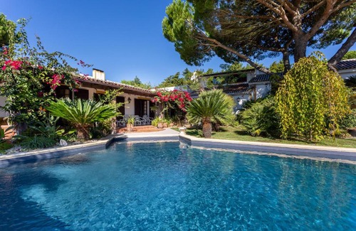 Calhandriz House | Experience Mille et une Nuits - Oceanfront Bliss in Lisbon