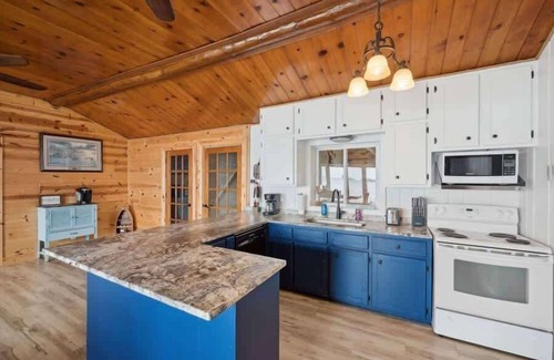 Isle House | Updated Beach House on Lake Mille Lacs with Ocean Views