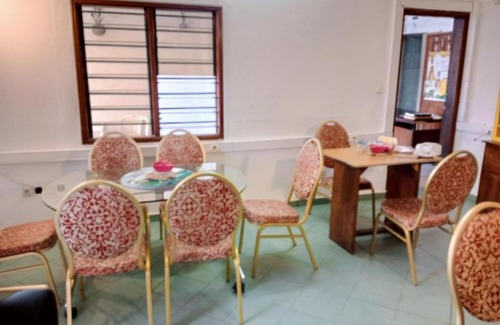 Littoral Department Hotel | Budget-Friendly Mille Saveurs with Breakfast Options