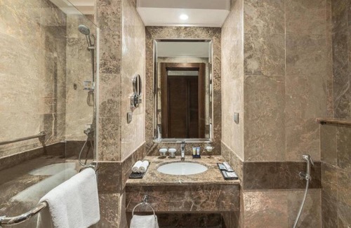 Mecca Hotel | Comfortable Stay at Millennium Makkah Al Naseem Hotel