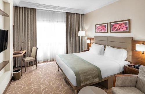 Mecca Hotel | Discover Millennium Makkah Al Naseem with Family-Friendly Amenities