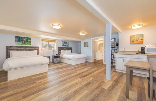 Jackson Hole Hotel | Family-Friendly Miller Park Lodge with Breakfast & Kitchen