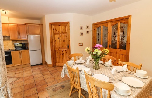 Kenmare Cottage | Family-Friendly Millfield with Ocean Views in Kenmare