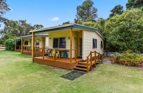 Mayurra Resort | Idyllic Millicent Hillview Caravan Park with Oceanfront Views