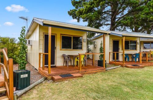 Mayurra Resort | Idyllic Millicent Hillview Caravan Park with Oceanfront Views