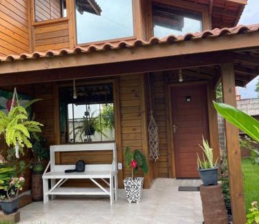 Itaipava Ski Chalet | Exquisite Millicent Residence: Ocean View & Pet Friendly Getaway