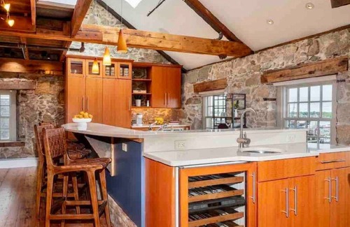 New Bedford Apartment | Elegant Two-Story Penthouse in New Bedford - Millie's