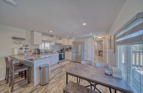 Mojave Desert House | Incredible Views Near Death Valley for Stargazing Lovers