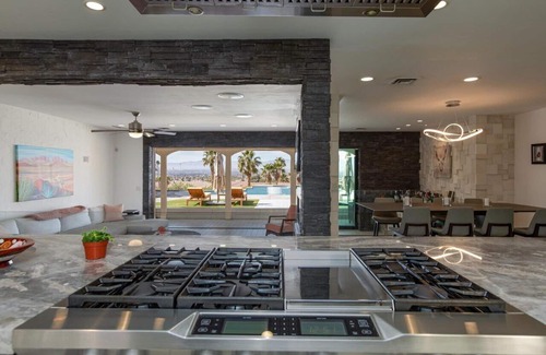 Sunrise Manor House | Experience a Million Dollar View Home with Pool & Spa