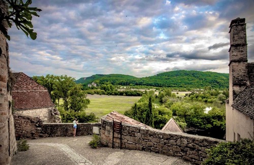 Beynac-et-Cazenac House | Ocean View Escape at Villa Mont Joie - Perfect for Families