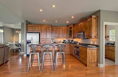 Sky Valley House | Stunning Sky Valley Retreat: Pet-Friendly with Pool & Spa