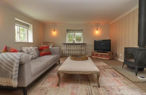Woolhope House | Discover Millpond Bothy: A Cozy 4-Star Retreat