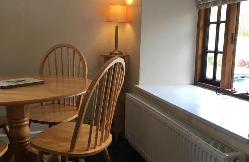 Chideock House | Pet-Friendly Retreat at Millstones with a 9.7/10 Rating