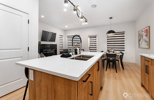 Southeast Edmonton House | Family-Friendly Millwoods - Ideal for Grey Nuns Guests