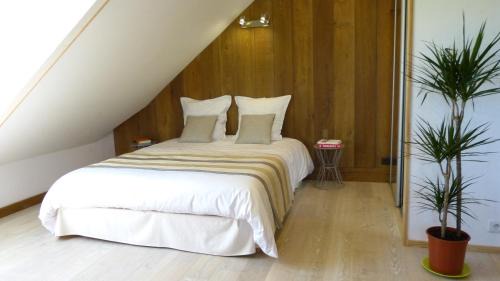 Milly-la-Foret House | Cozy Millygite Loft - Pet & Child Friendly Getaway