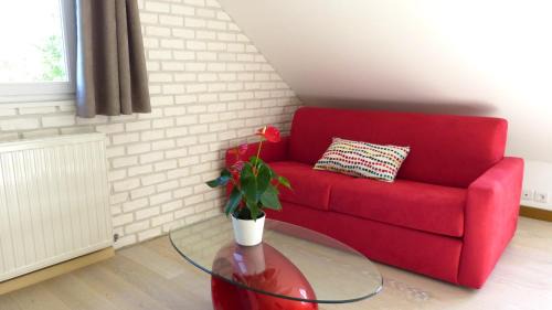 Milly-la-Foret House | Cozy Millygite Loft - Pet & Child Friendly Getaway