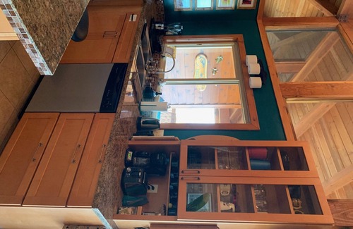 Captain Cook House | Milolii Whale House: Oceanfront Escape with Private Pool