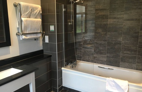 Steventon Hotel | Milton Hill: Relax by the Pool and Indulge in Spa Bliss