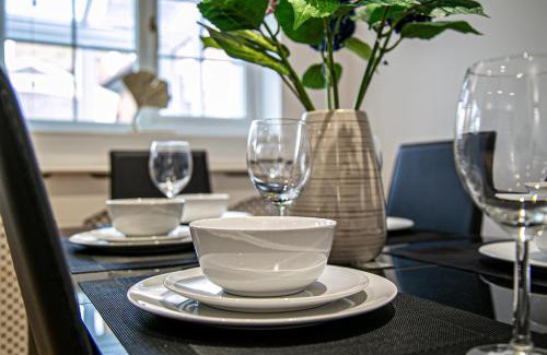 Bletchley House | Family-Friendly Milton Keynes Hotel with Private Parking
