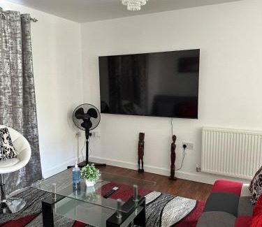 Wolverton Apartment | Milton Keynes Homely Luxury Flat