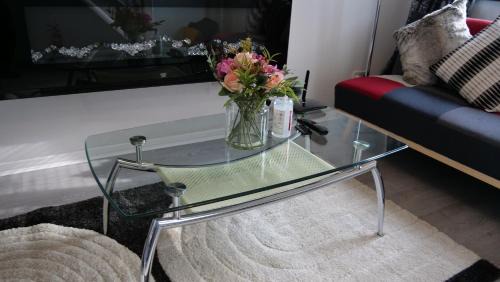 Milton Keynes Apartment | Milton Keynes Short Stay House with Free Parking & WIFI