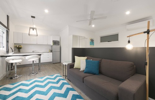 Auchenflower Apartment | Cozy Milton Mews Studio2 in Auchenflower - Pet Friendly Stay