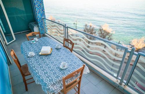 Giovinazzo Apartment | Sea View Retreat: MiLu’s Spacious Oceanfront Escape