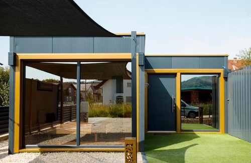 Sanski-Most House | Inviting MILUX: Family-Friendly Hotel with Pool Access
