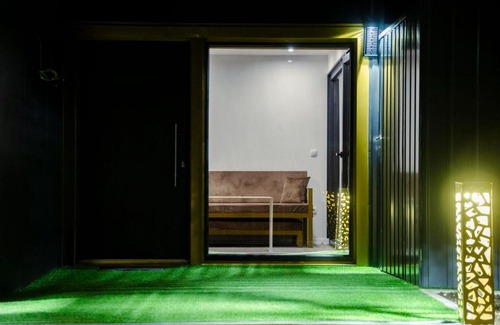Sanski-Most House | Inviting MILUX: Family-Friendly Hotel with Pool Access