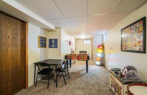 Milwaukee House | Pet-Friendly Milwaukee Bungalow with High Guest Ratings