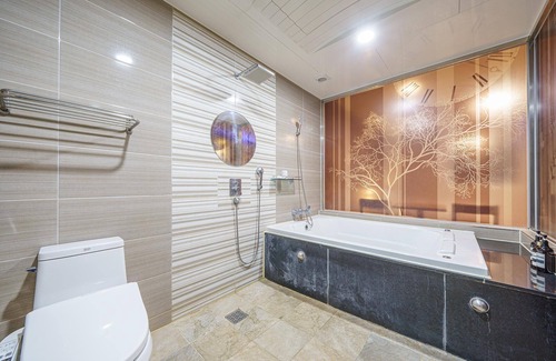 Samnangjin Hotel | Eco-Friendly Retreat at Milyang V1 V2 V3 with Hot Tub