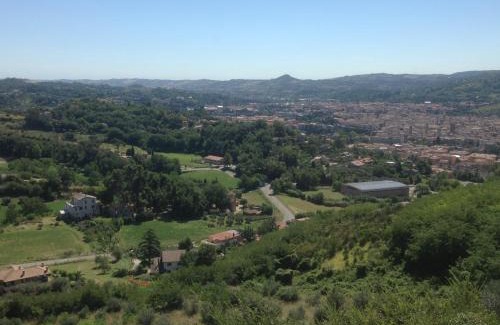 Ascoli Piceno House | Charming Mimì e Cocò Country House: Pet Friendly & Family Ready